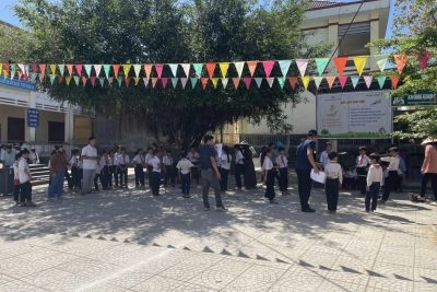 Xây dựng tình bạn đẹp nói không với bạo lực học đường Xây dựng tình bạn đẹp nói không với bạo lực học đường